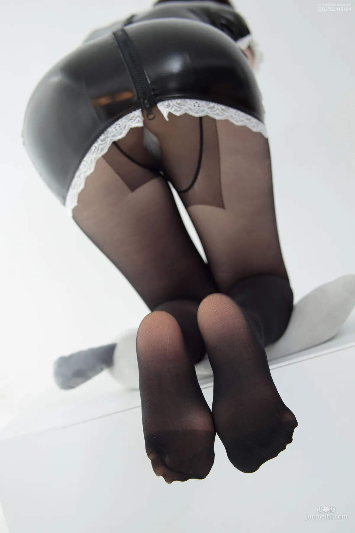南半球《15D黑丝》 [森萝财团] JKFUN-036 写真集33