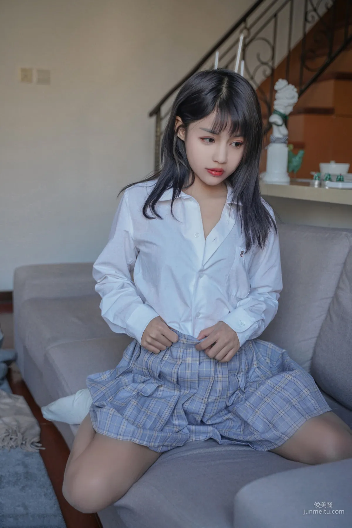 《裸腿制服裙》 [喵糖映画] VOL.047 写真集2