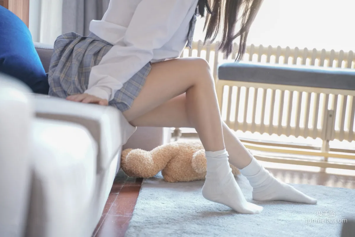 《裸腿制服裙》 [喵糖映画] VOL.047 写真集30