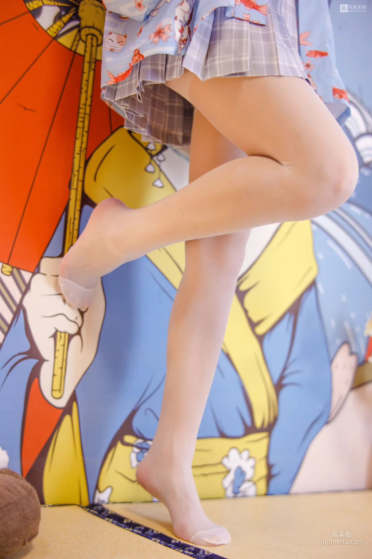 默陌《15D白丝 花里胡哨的民宿》 [森萝财团] JKFUN-027 写真集6