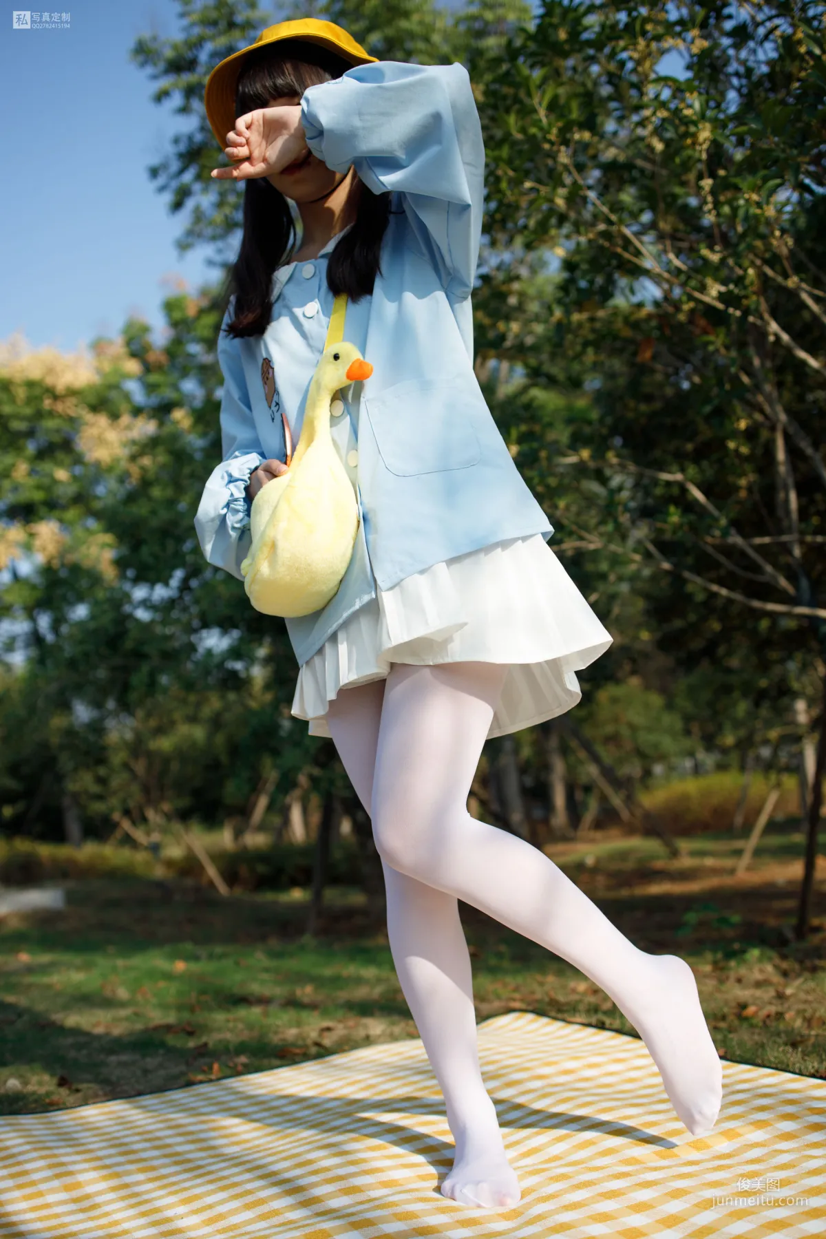 默陌《踩物 白丝50D》 [森萝财团] JKFUN-031 写真集13