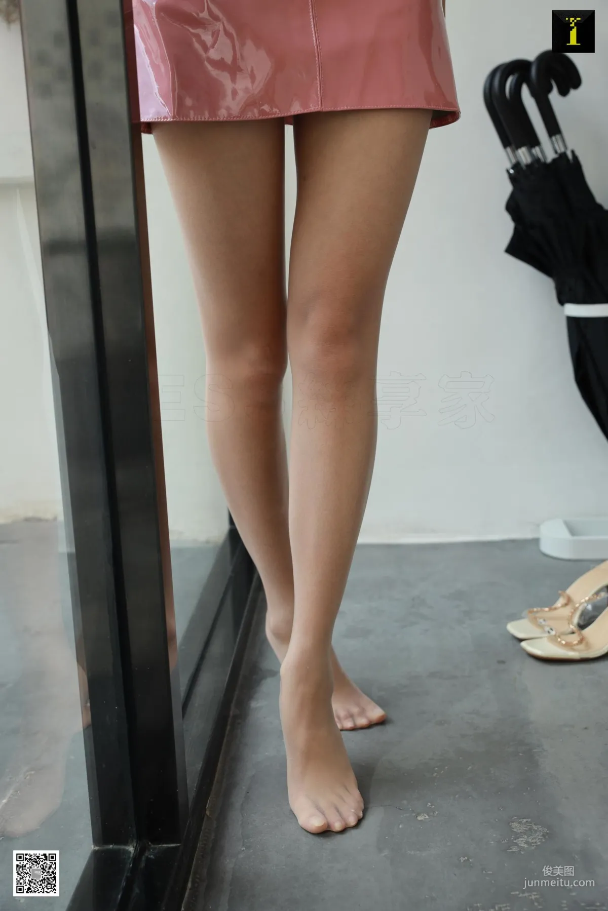 婉萍 《粉色气泡水女孩》 [异思趣向IESS] 写真集42