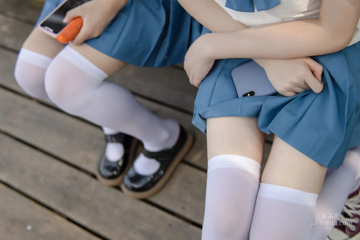 默陌&Aika《80D白丝过膝袜》 [森萝财团] JKFUN-025 写真集75