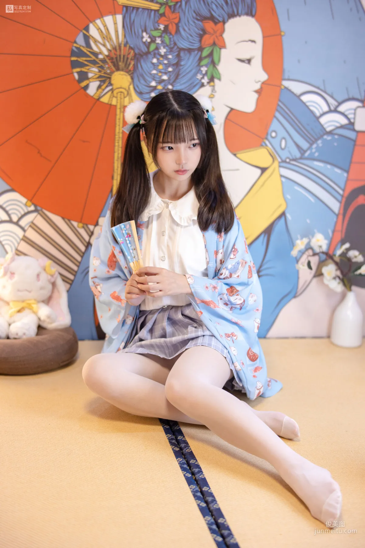 默陌《15D白丝 花里胡哨的民宿》 [森萝财团] JKFUN-027 写真集1