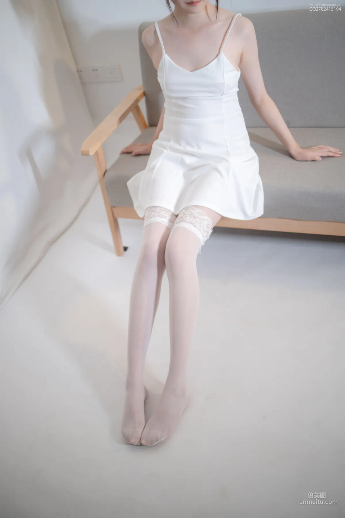 Aika《蕾丝薄高筒白丝》 [森萝财团] JKFUN-046 写真集1