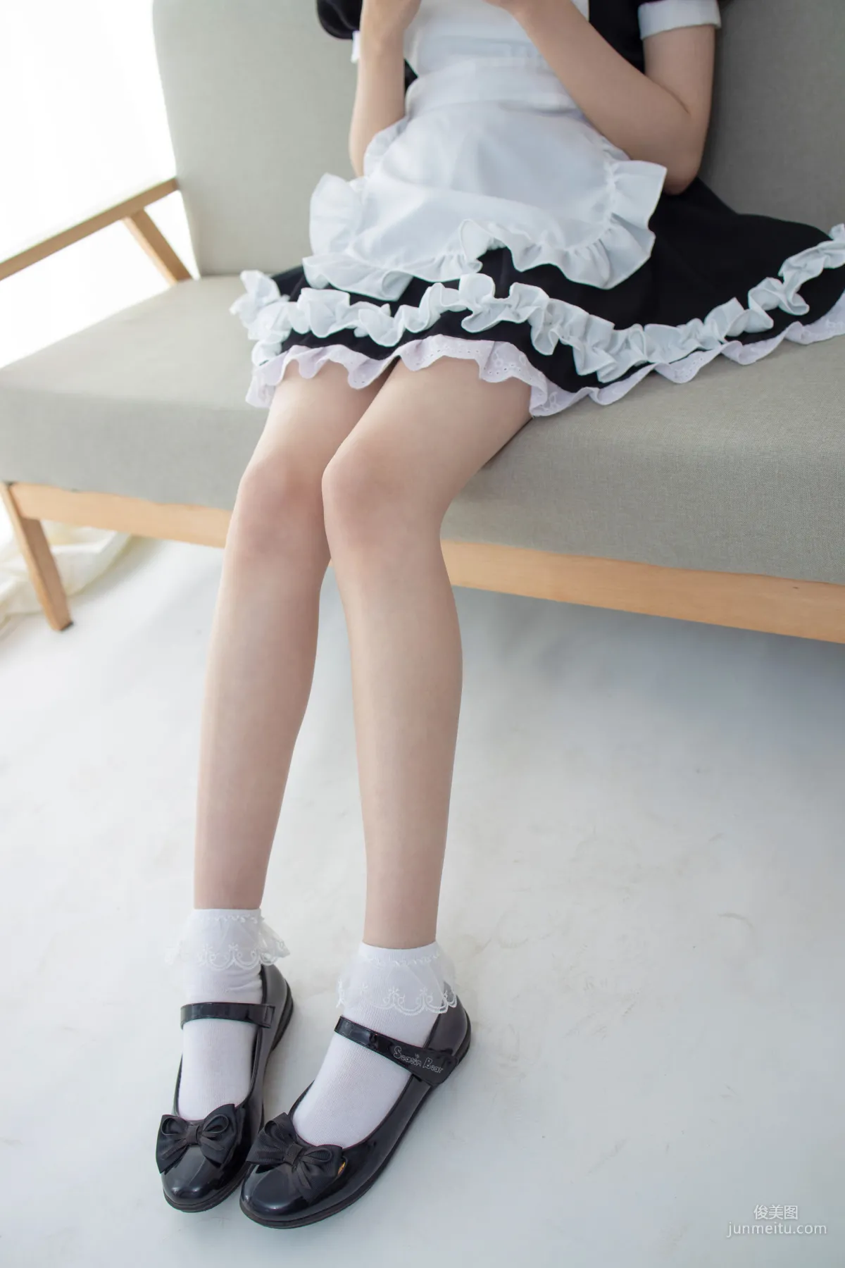 Aika《蕾丝花边短袜女仆》 [森萝财团] JKFUN-053 写真集2
