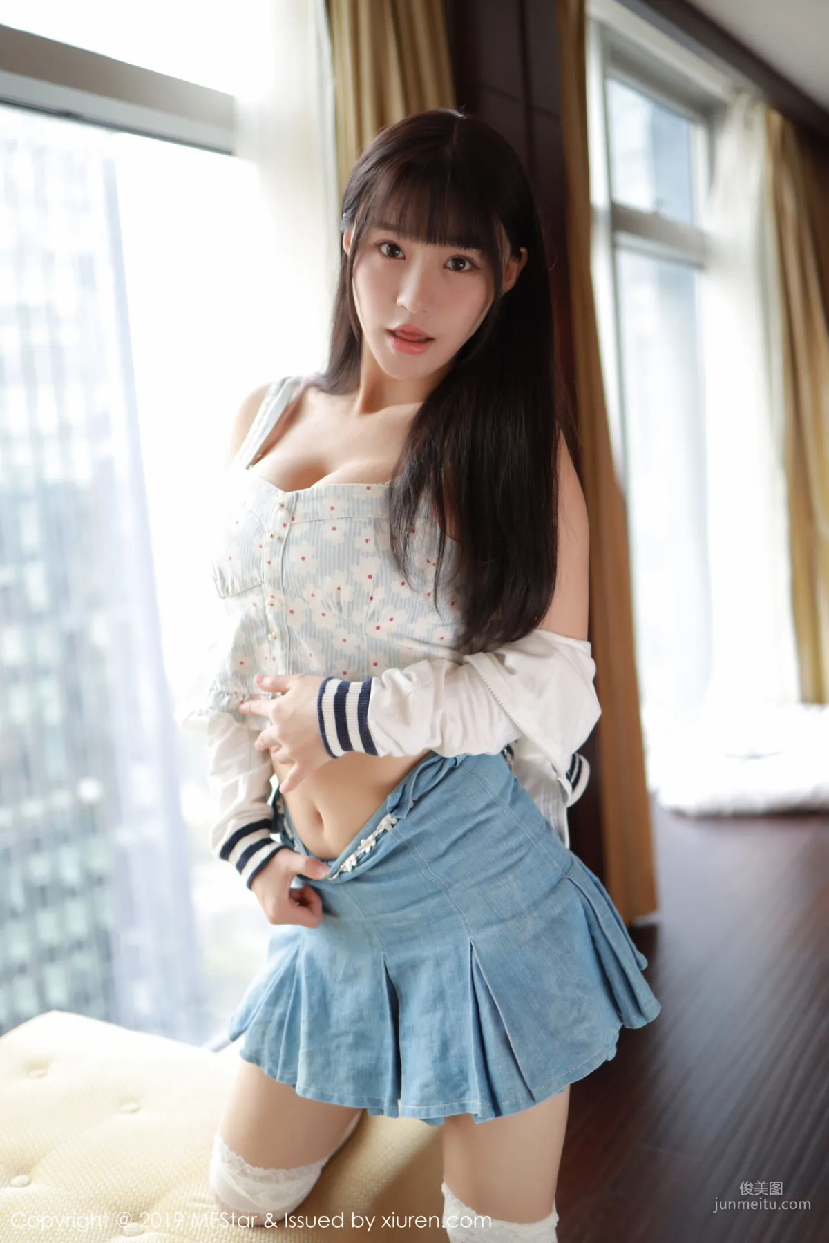 Flower朱可兒《短裙+蕾絲襪》 [模範學院MFStar] Vol.233 寫真集 13
