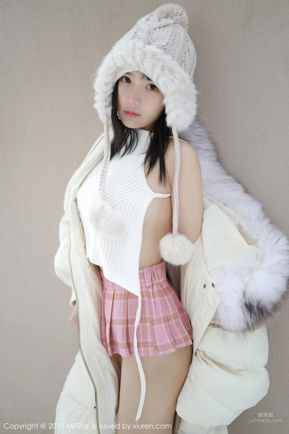 徐微微mia《冰天雪地街拍》 [模範學院MFStar] Vol.246 寫真集 45