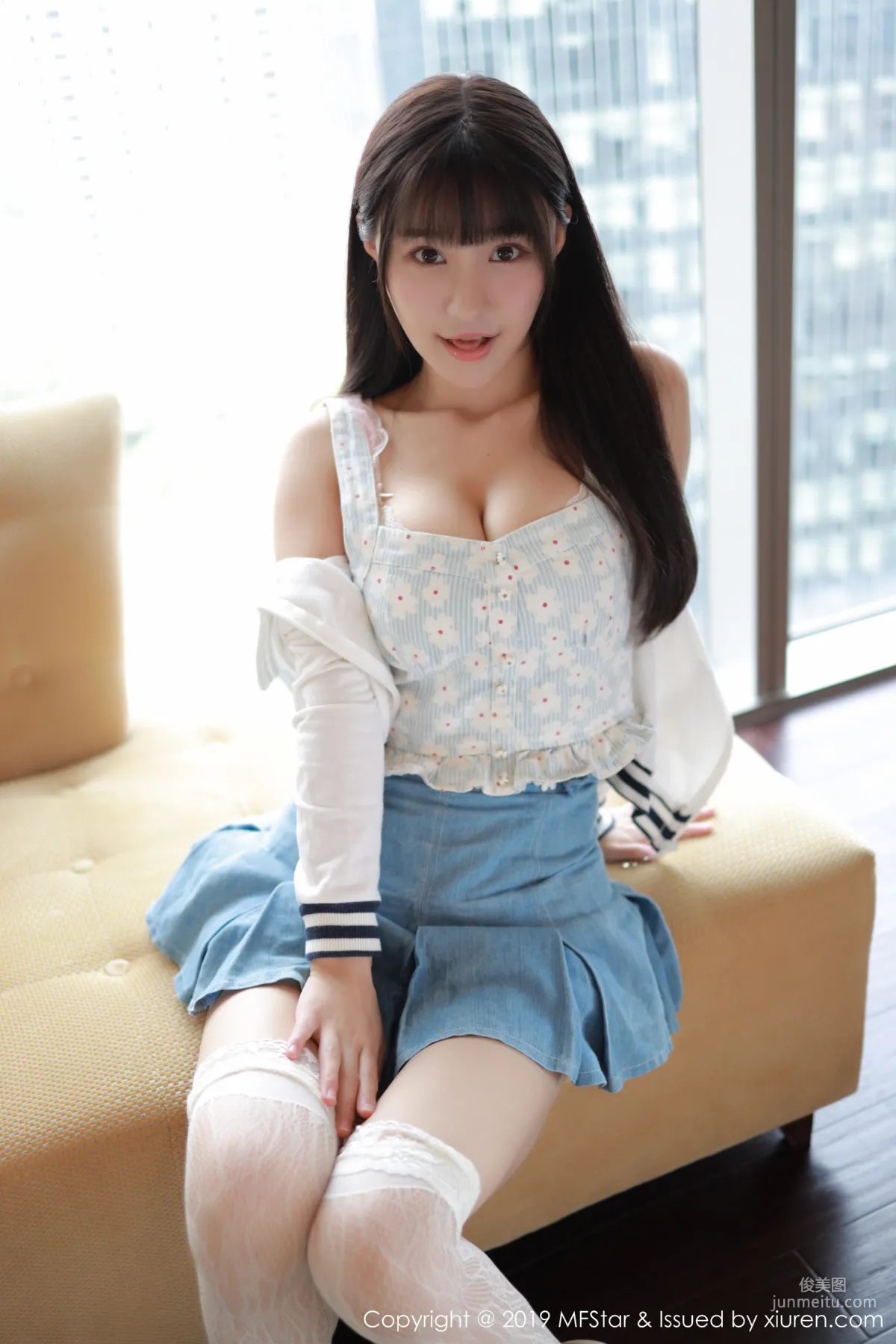 Flower朱可兒《短裙+蕾絲襪》 [模範學院MFStar] Vol.233 寫真集 9
