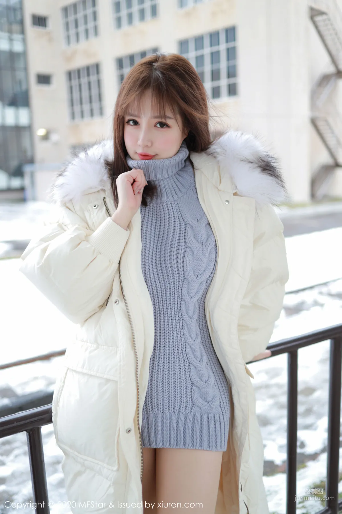 恩率babe《性感開背毛衣系列》 [模範學院MFStar] Vol.262 寫真集 21