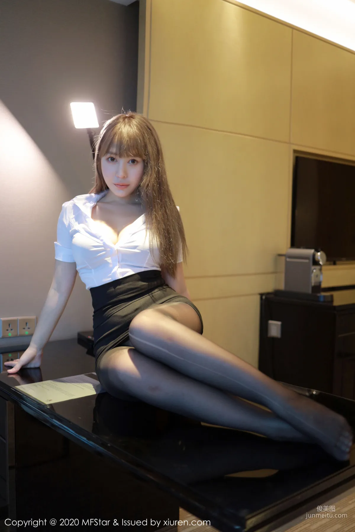 艾莉Evelyn《職場女秘書制服》 [模範學院MFStar] Vol.257 寫真集 52