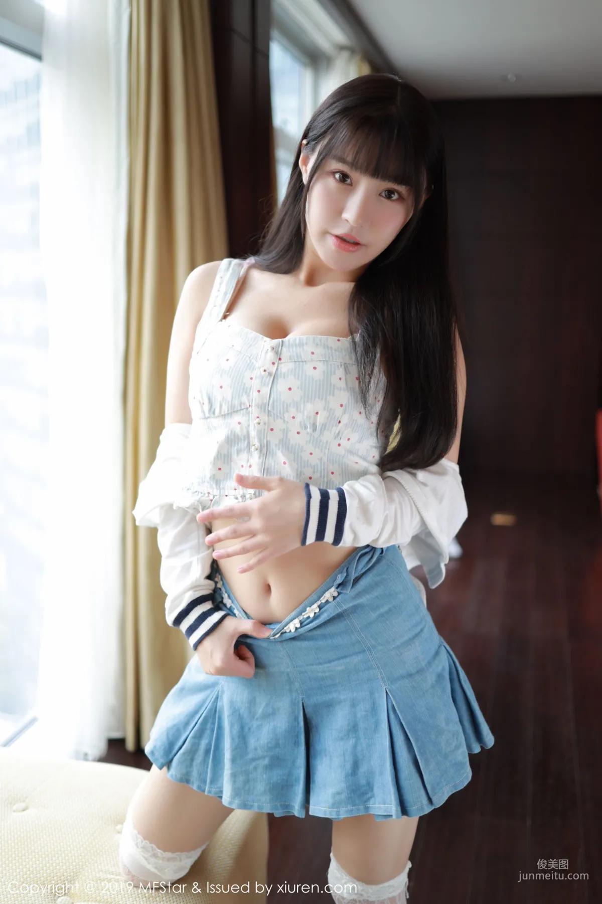 Flower朱可兒《短裙+蕾絲襪》 [模範學院MFStar] Vol.233 寫真集 12