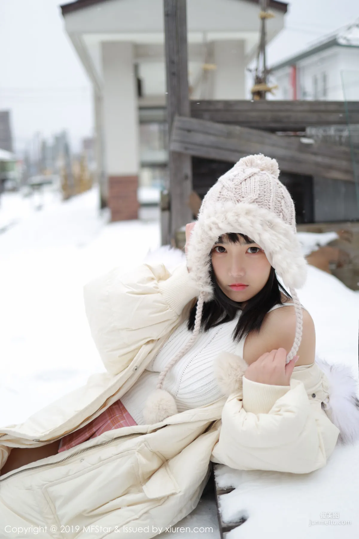 徐微微mia《冰天雪地街拍》 [模範學院MFStar] Vol.246 寫真集 25