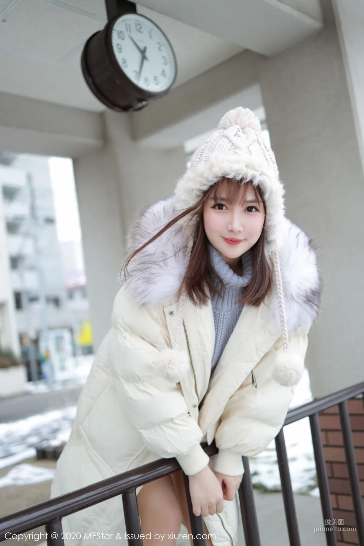 恩率babe《性感開背毛衣系列》 [模範學院MFStar] Vol.262 寫真集 17