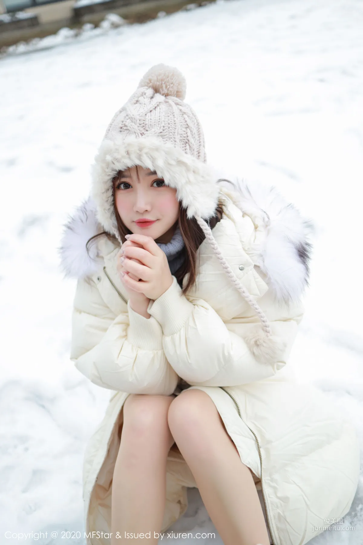 恩率babe《性感開背毛衣系列》 [模範學院MFStar] Vol.262 寫真集 44