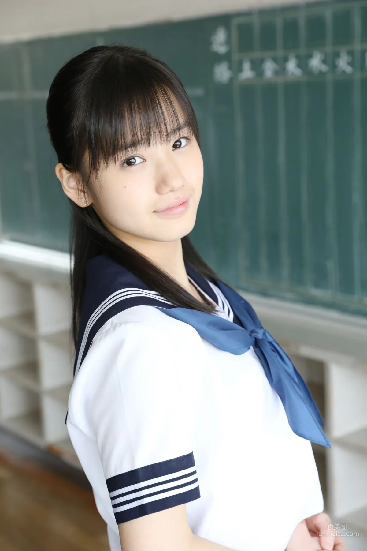 Reina Yokoyama 橫山玲奈 [Hello! Project Digital Books] No.187 寫真集 75