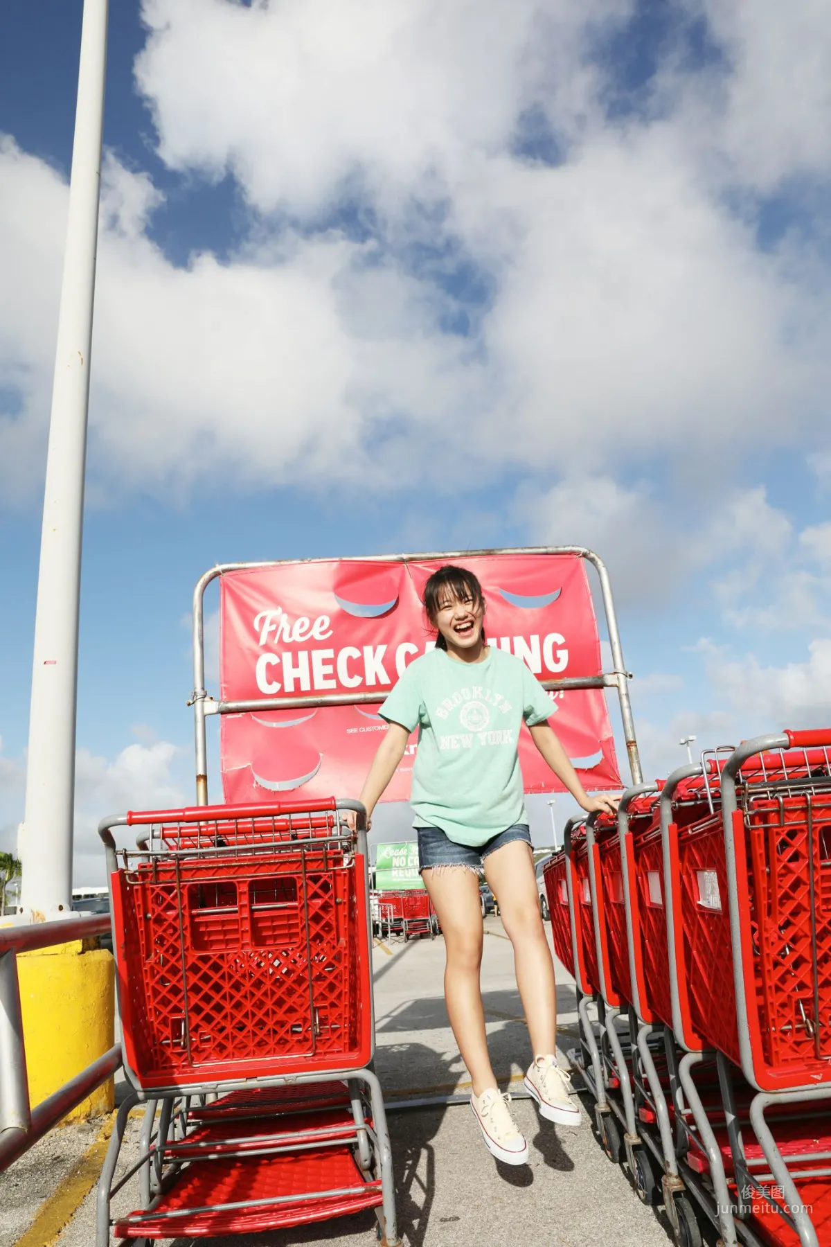 橫山玲奈 Reina Yokoyama [Hello! Project Digital Books] No.186 寫真集 73