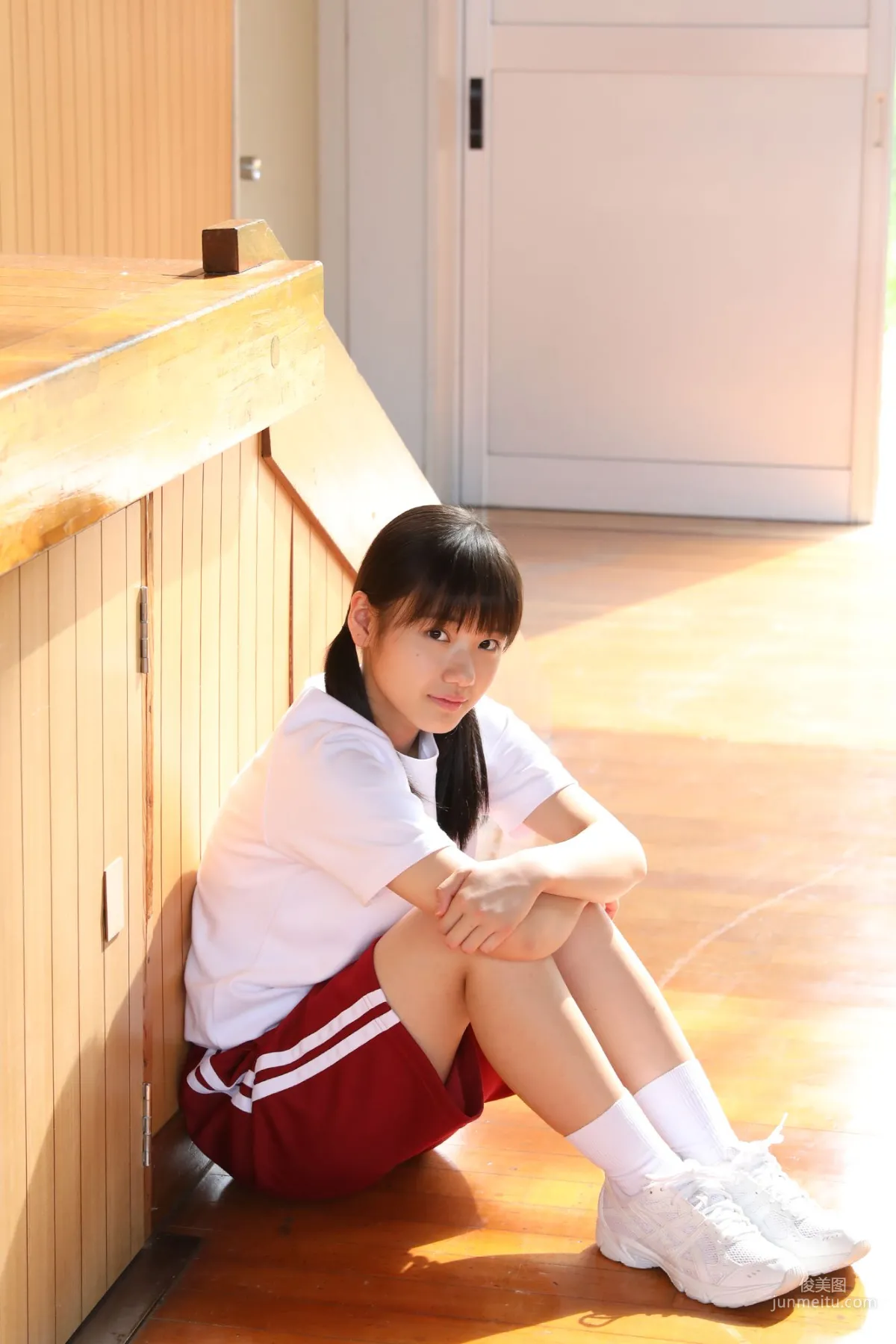 Reina Yokoyama 橫山玲奈 [Hello! Project Digital Books] No.187 寫真集 82