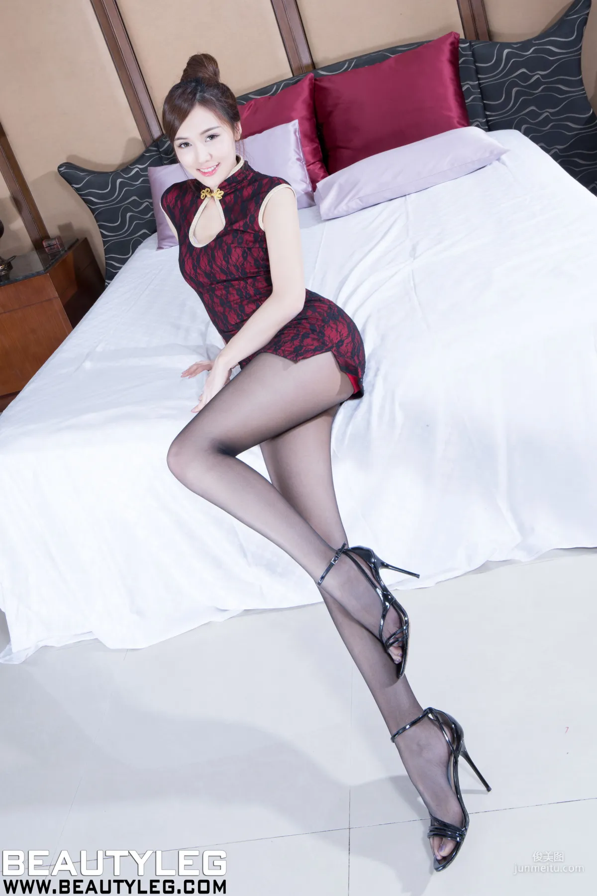 Amber《4套制服美腿》 [Beautyleg] No.1902 写真集43