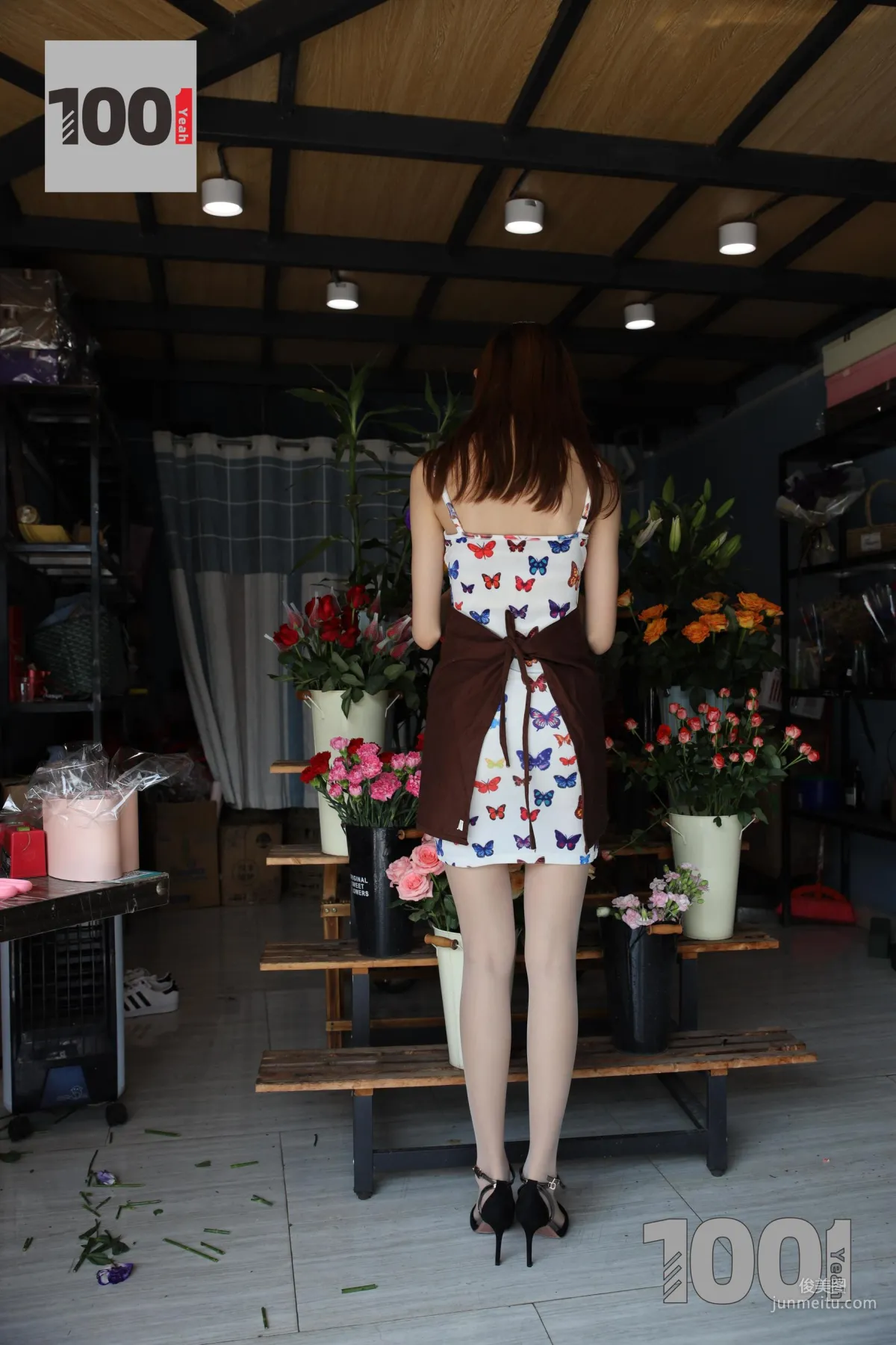 模特草莓 《花藝師1》 [一千零一夜IESS] 絲襪美腿寫真集 45