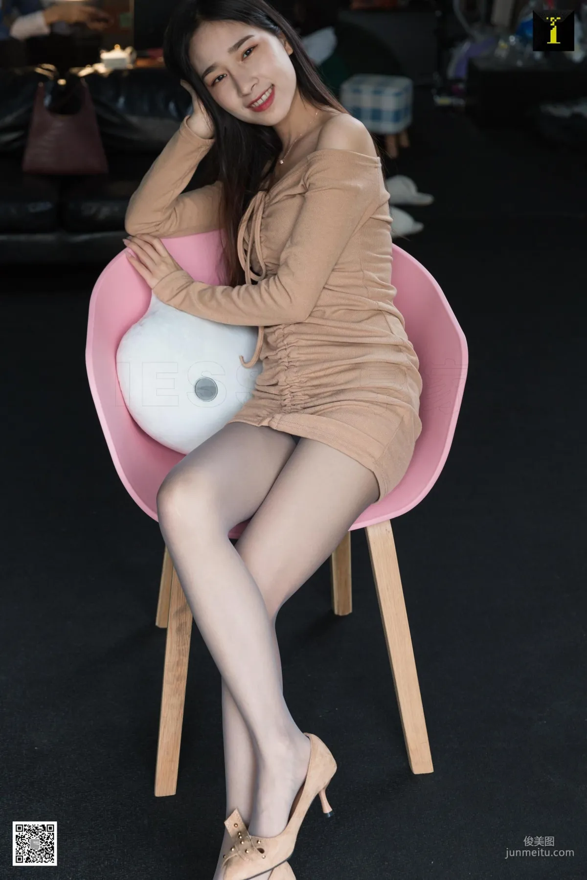 模特美子 《高級駝色系》 [異思趣向IESS] 寫真集 4