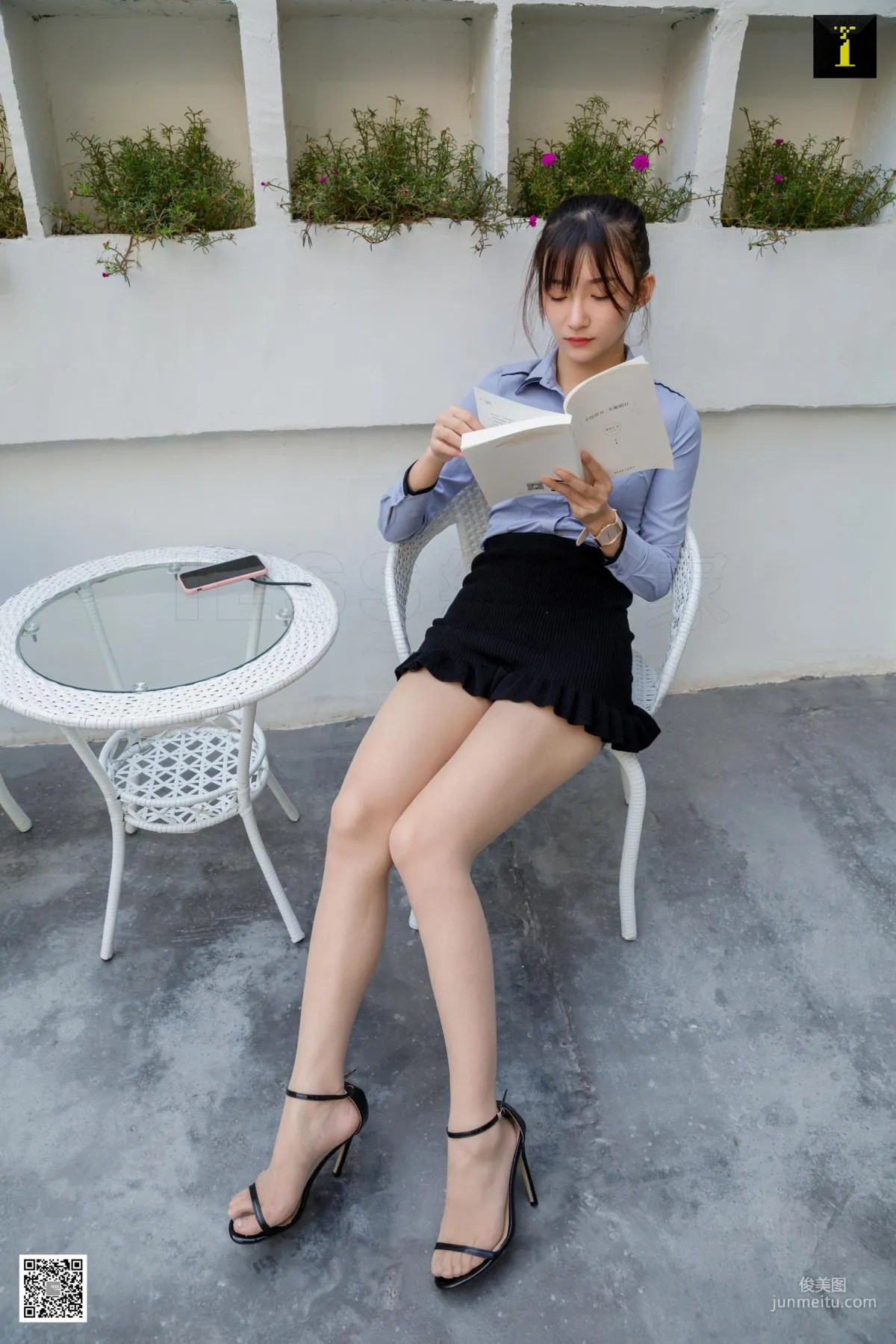 模特秋秋 《白領院子乘涼》 [異思趣向IESS] 寫真集 76
