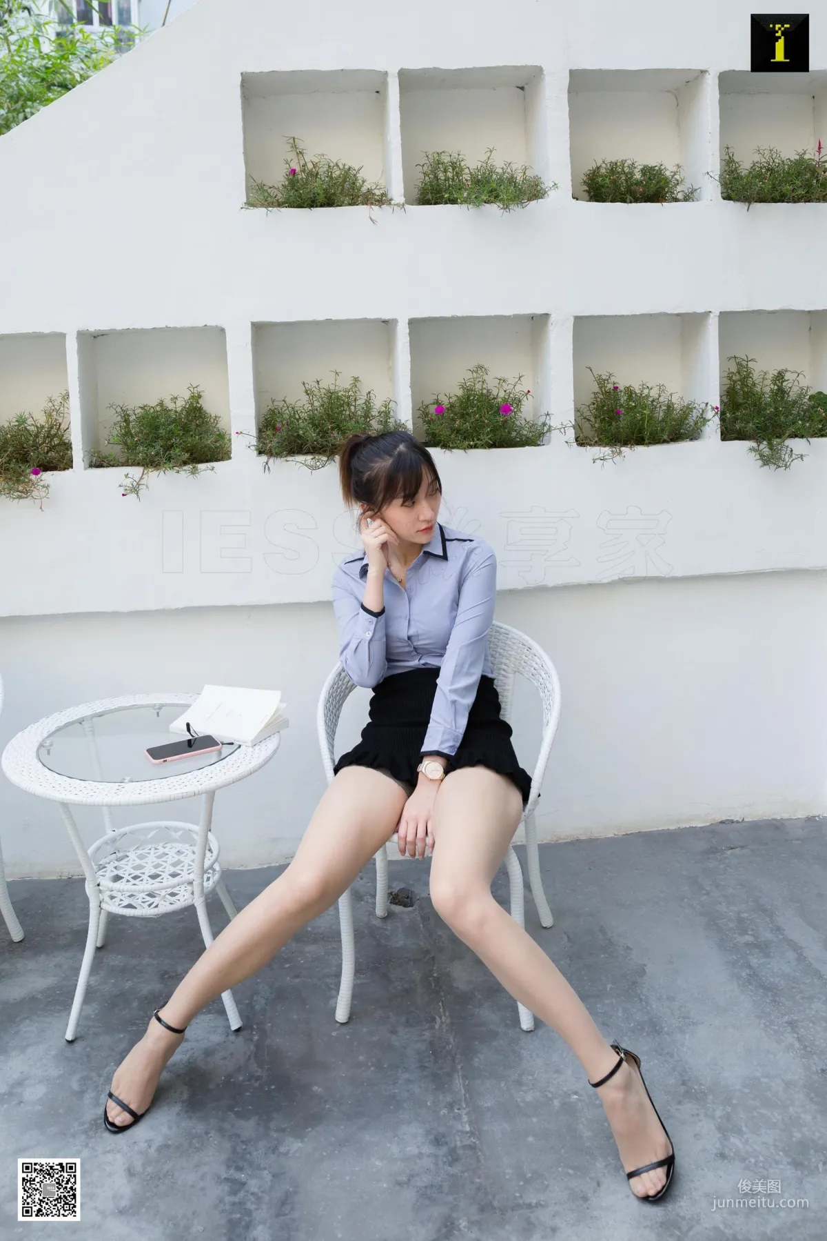 模特秋秋 《白領院子乘涼》 [異思趣向IESS] 寫真集 34