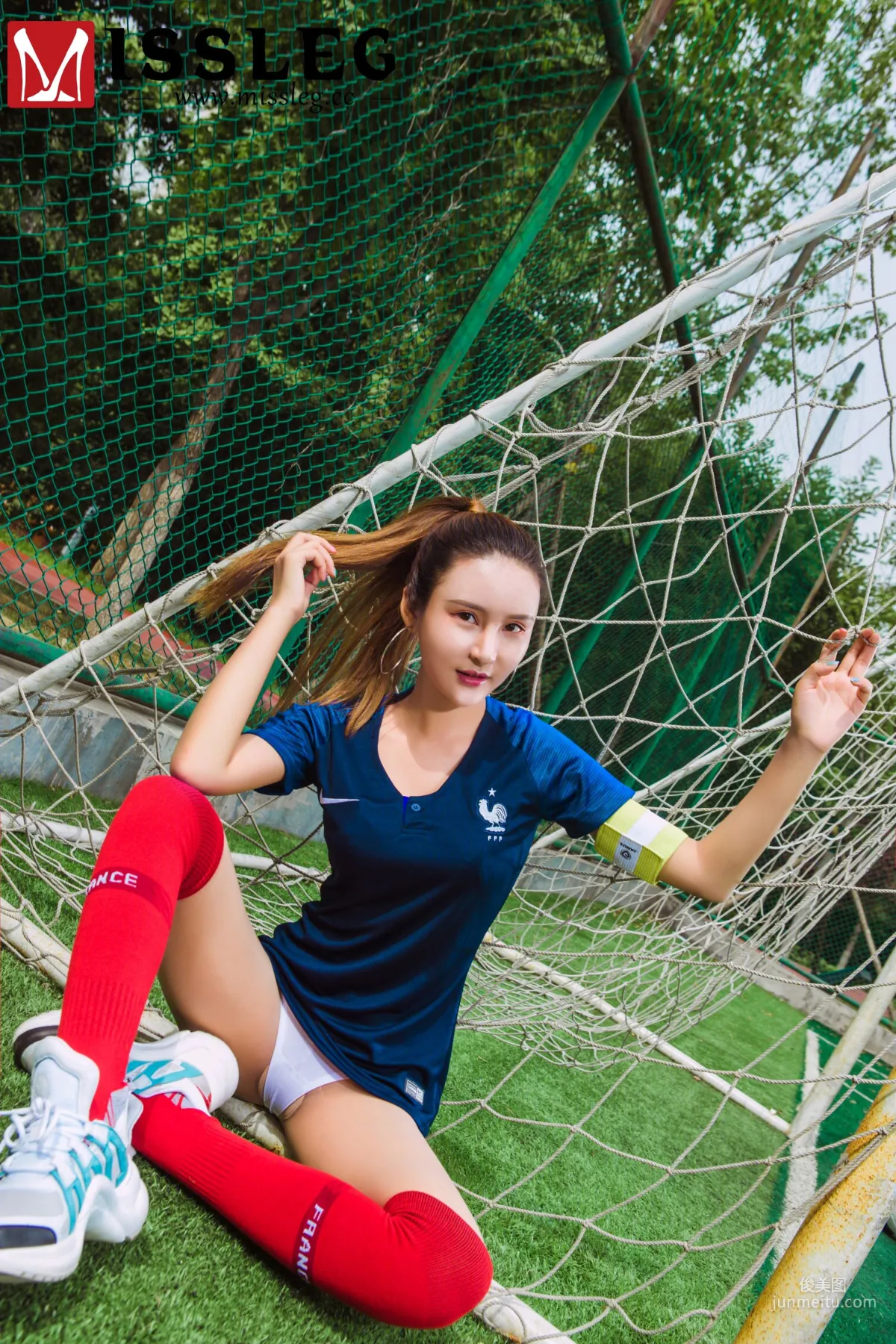 尹菲 《世界杯2》 [蜜丝MISSLEG] V019 写真集1