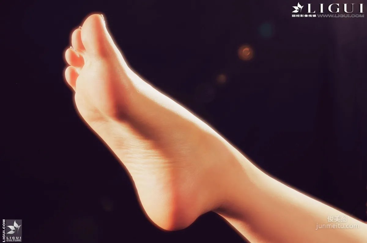 Model CC《玉足》 [麗櫃LiGui] 美足寫真圖片 32