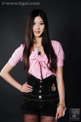 Model 孫躍《性感迷人的絲襪》 [麗櫃LiGui] 美腿玉足寫真圖片