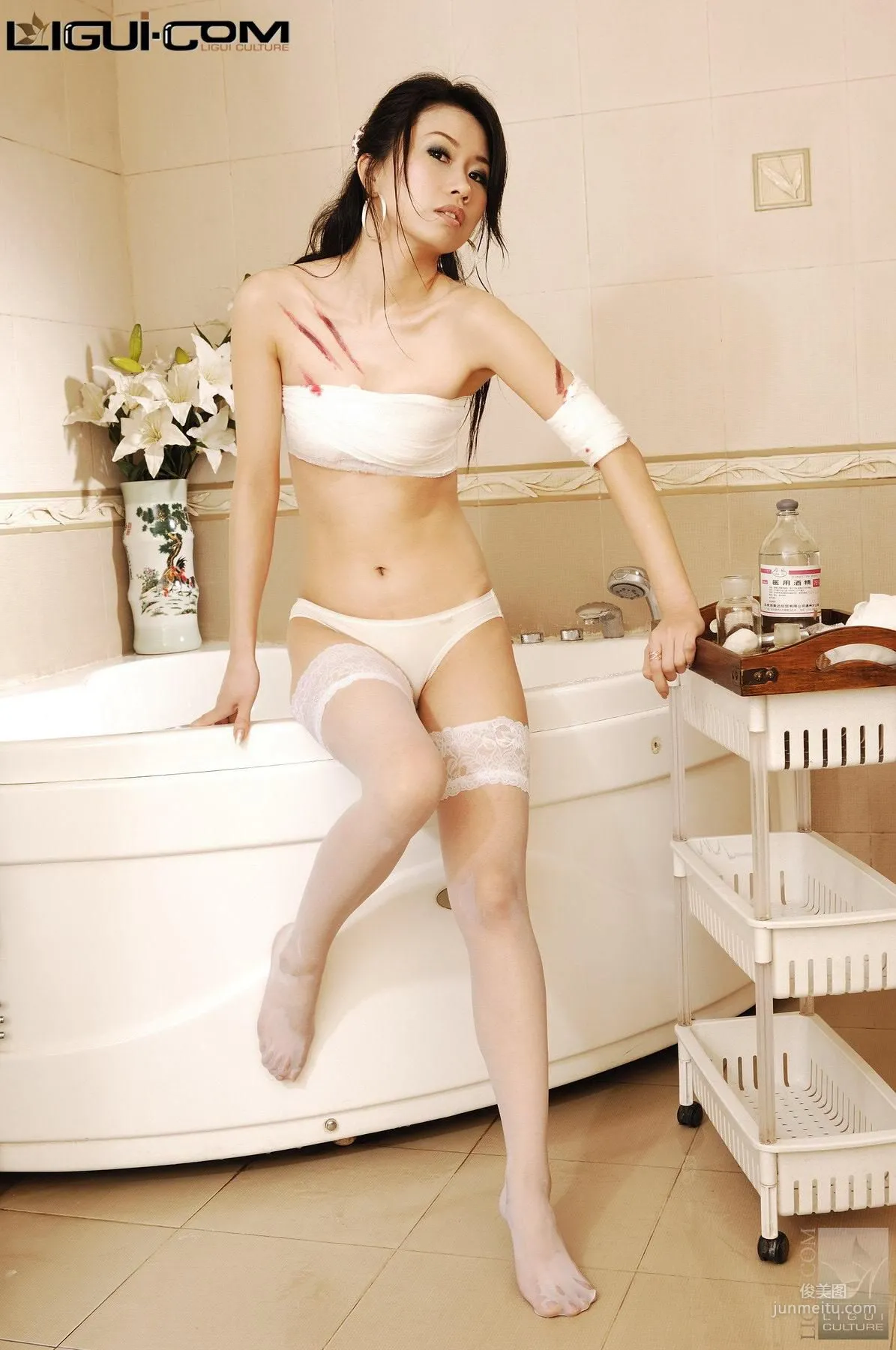 Model 程海倫《浴室的人魚》 [麗櫃LiGui] 絲足寫真圖片 38