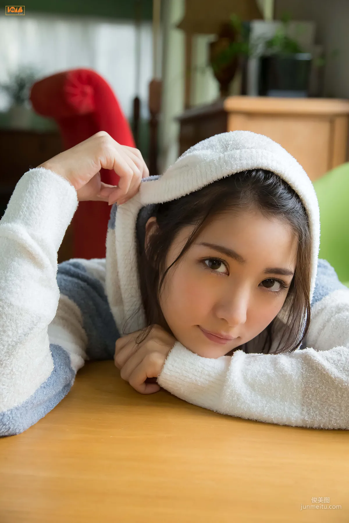 石川戀《もう好きかもしれない》寫真集 [Bomb.TV] 2015年11月号 67