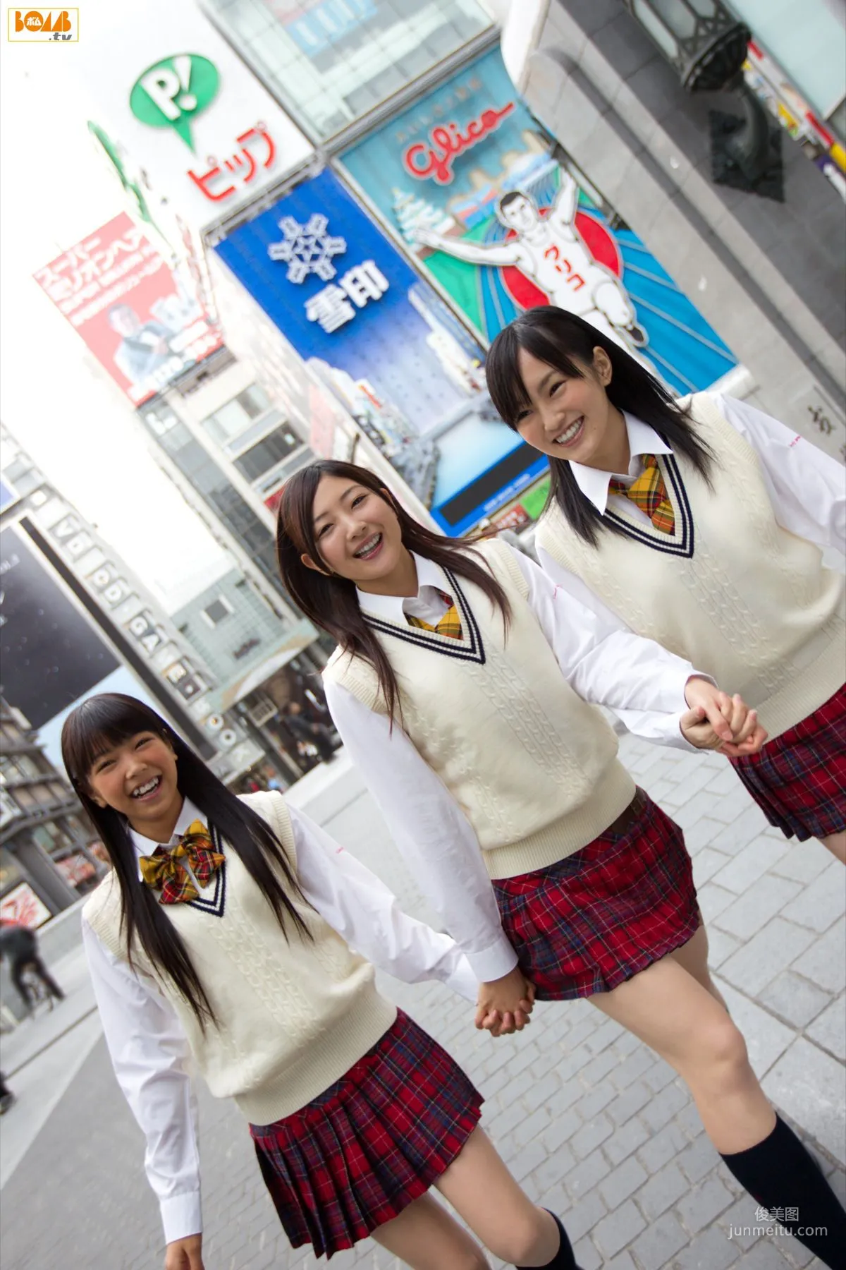 [Bomb.TV] 2011年01月刊 Nmb48 成员 写真集49