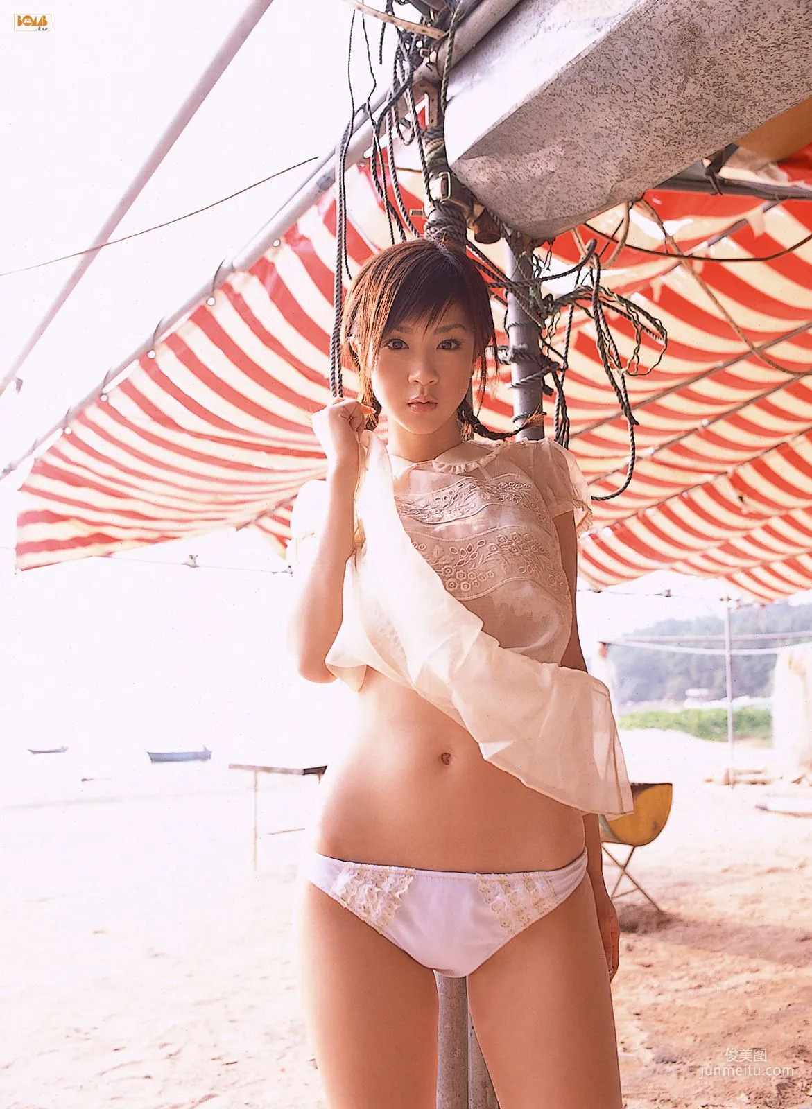 [Bomb.TV] 2006年12月刊 Aki Hoshino ほしのあき/星野亞紀 寫真集 77