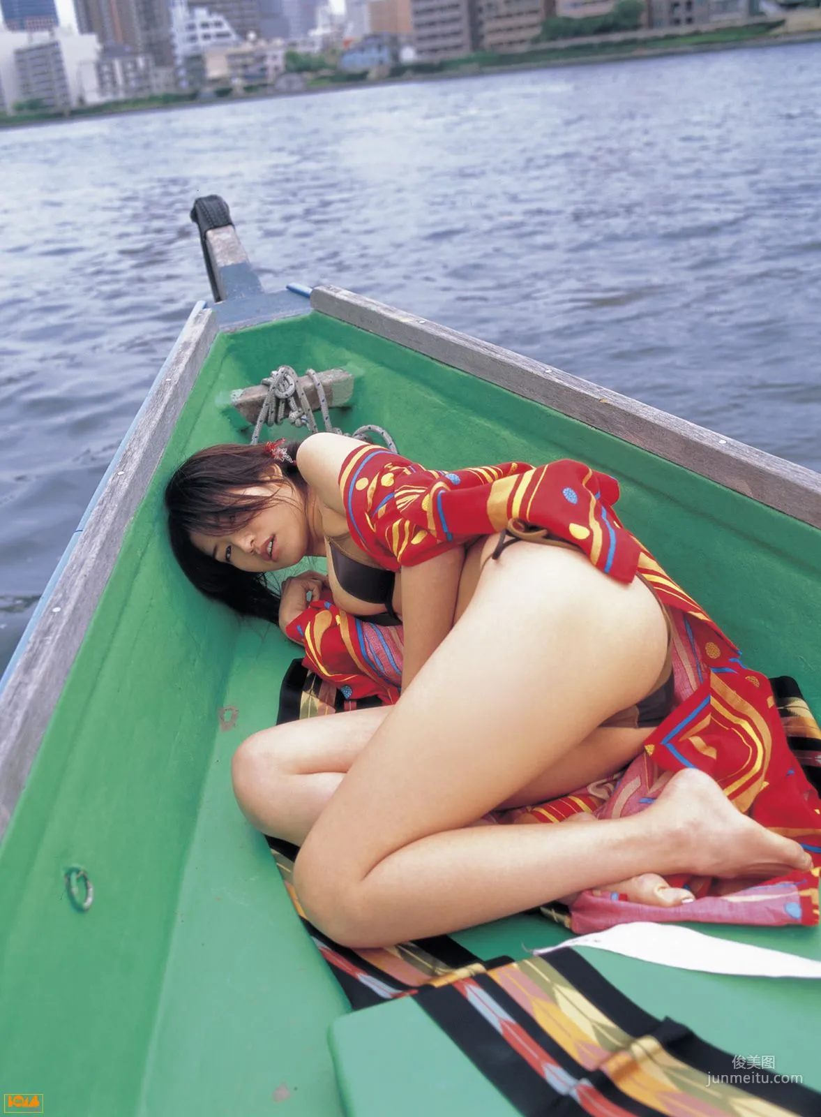 [Bomb.TV] 2005年06月刊 Chisato Morishita 森下千裡 寫真集 50