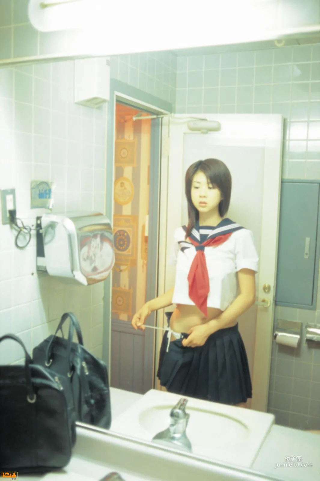 [Bomb.TV] Aki Hoshino ほしのあき/星野亜希 寫真集 41