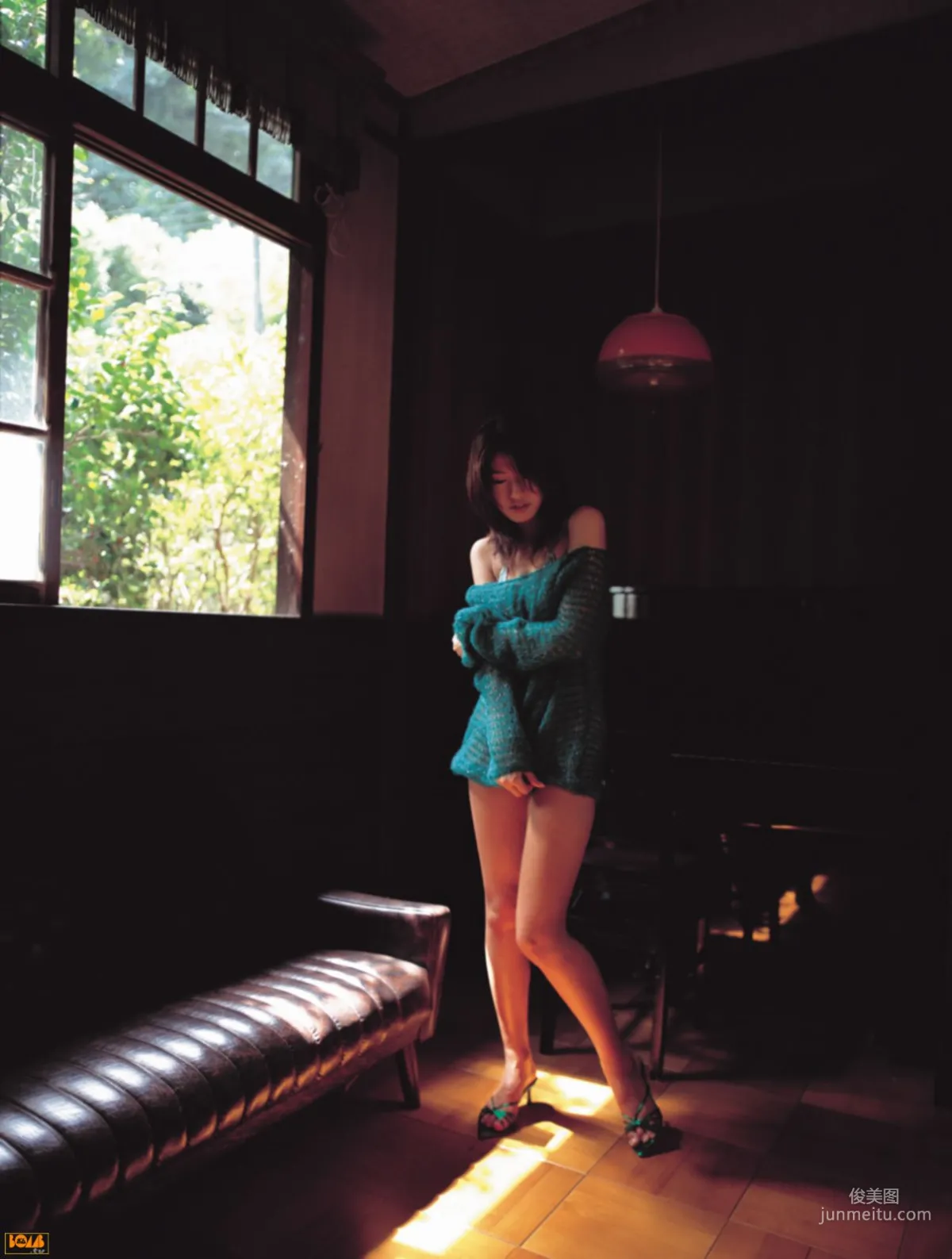 [Bomb.TV] Chisato Morishita 森下千里 写真集1