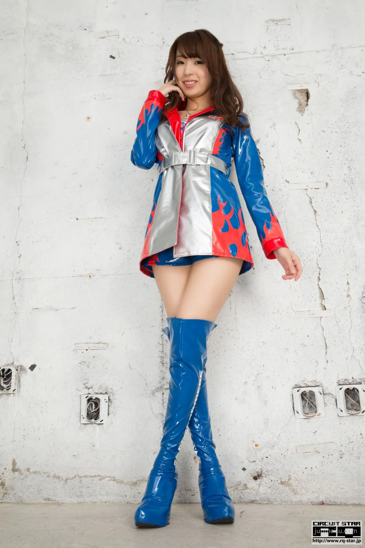 [RQ-STAR] NO.01047 Chihomi Nagasaki 長崎ちほみ Race Queen 賽車女郎 寫真集 4
