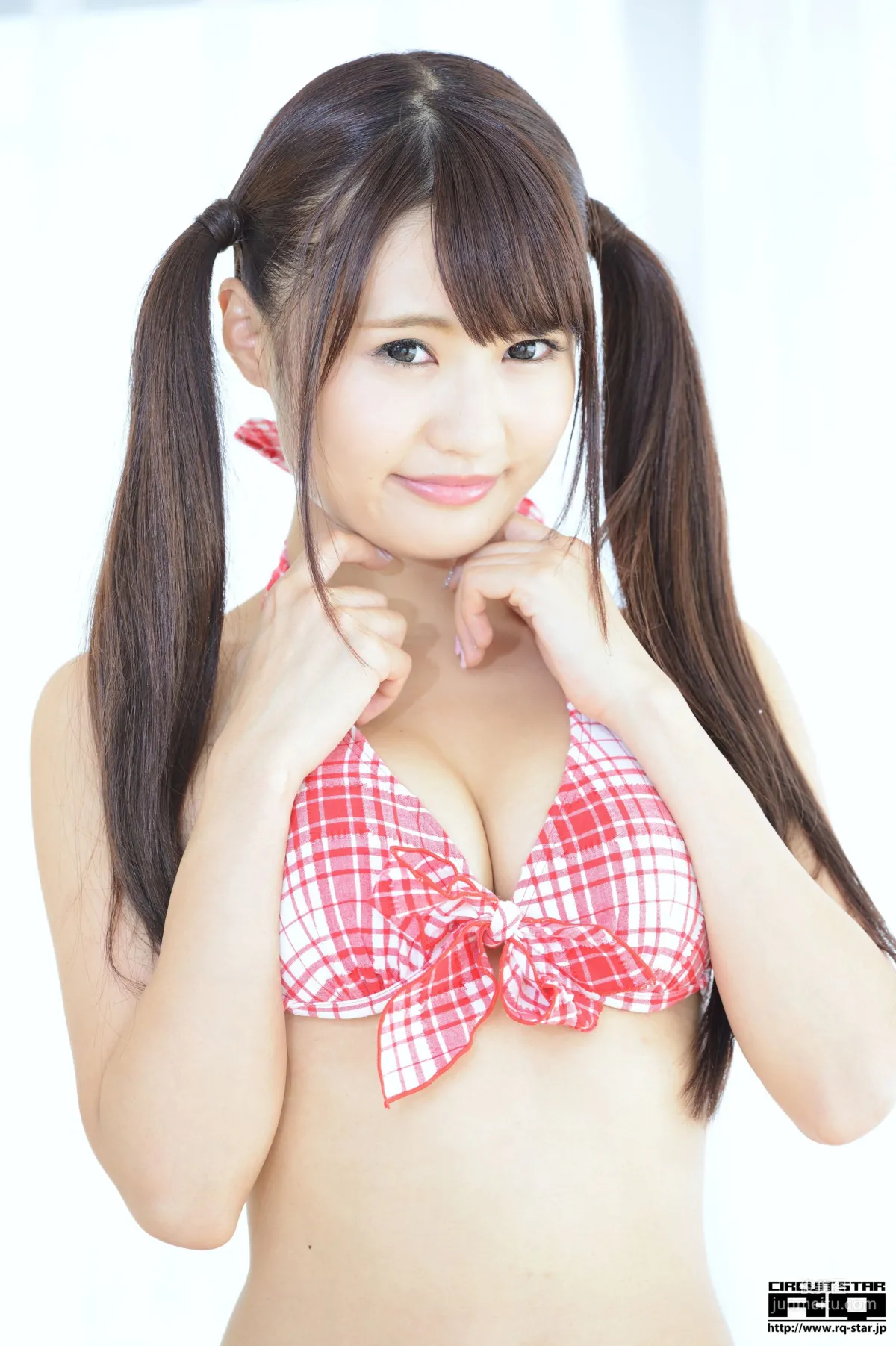[RQ-STAR] NO.00951 Kanae Nakamura 中村奏絵 Swim Suits 寫真集 24