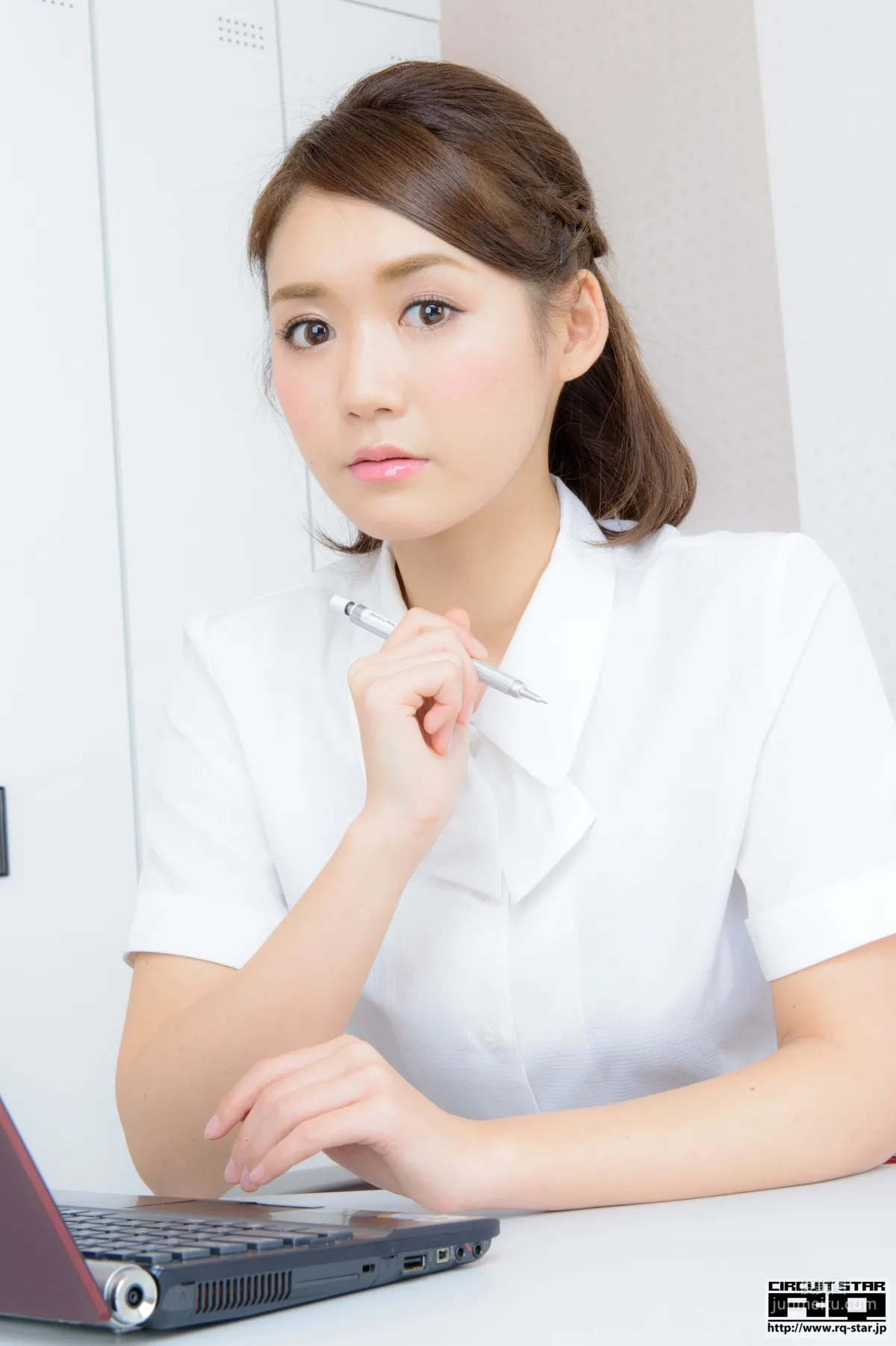 [RQ-STAR] NO.00969 Yumi 優実 Office Lady 黑絲OL 寫真集 54