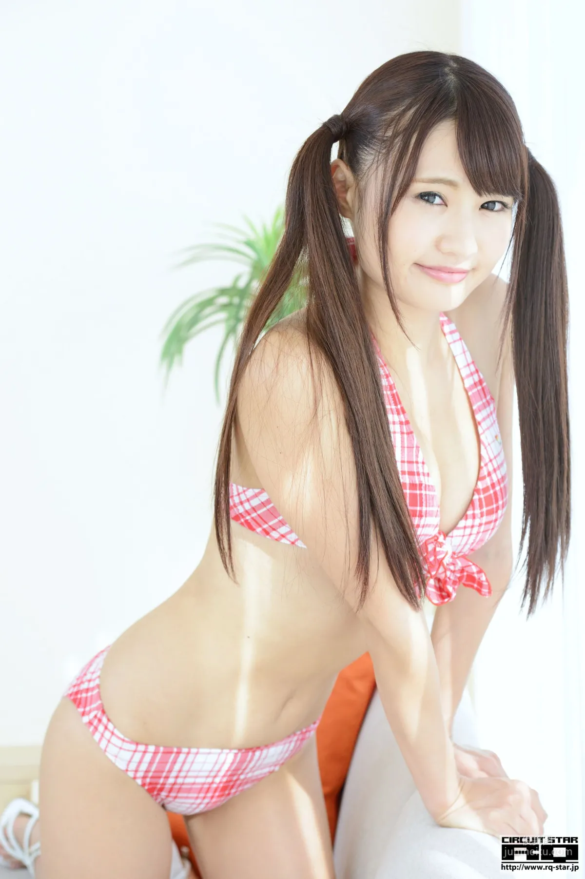 [RQ-STAR] NO.00951 Kanae Nakamura 中村奏絵 Swim Suits 寫真集 45