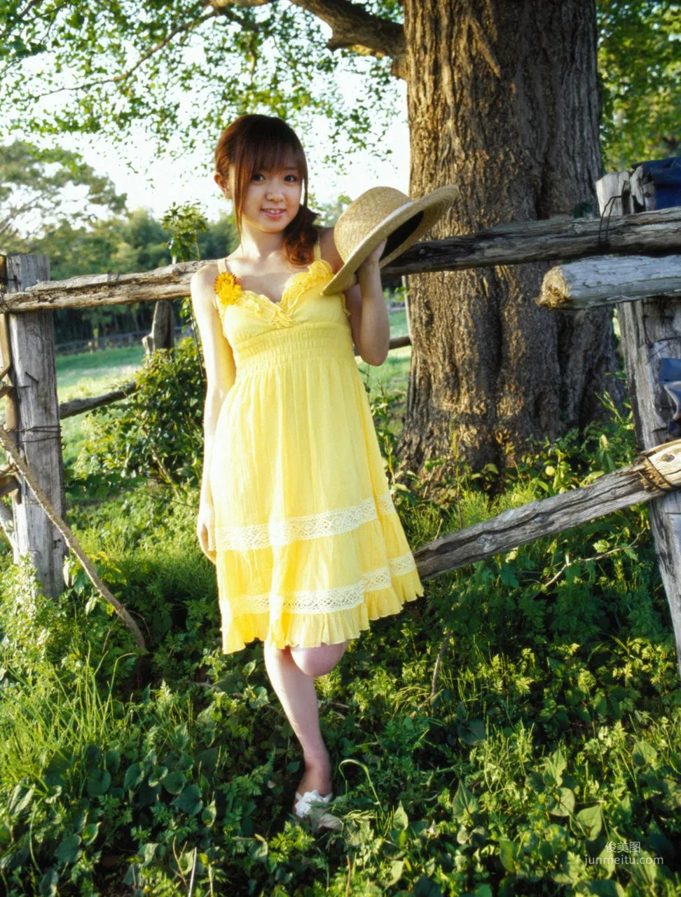 Asami Konno 绀野朝美/紺野あさ美 [Hello! Project Digital Books] Vol.36 寫真集 16