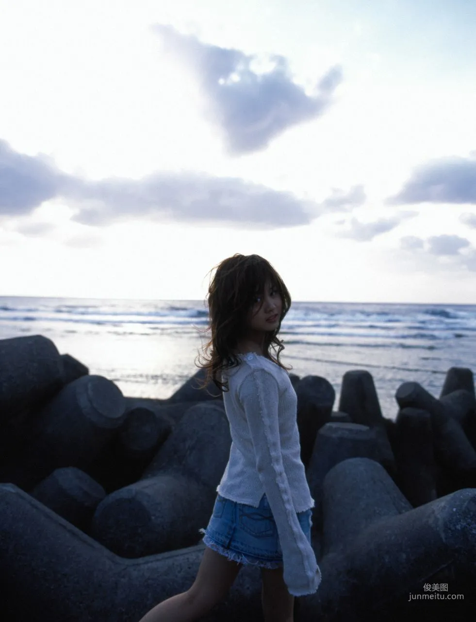 Risa Niigaki 新垣裡沙 [Hello! Project Digital Books] Vol.45 寫真集 41