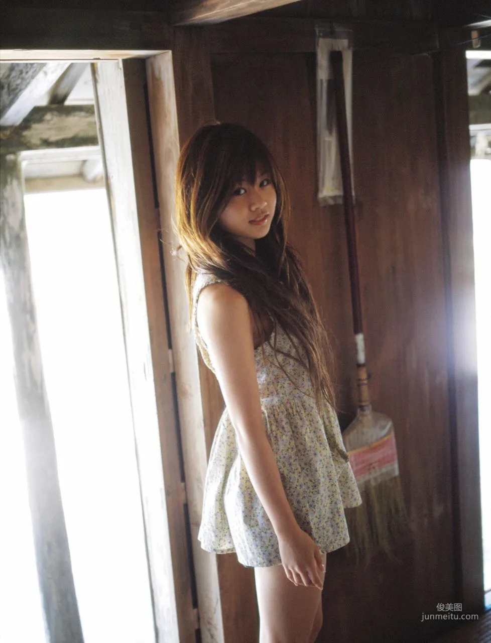 Risa Niigaki 新垣裡沙 [Hello! Project Digital Books] Vol.45 寫真集 24