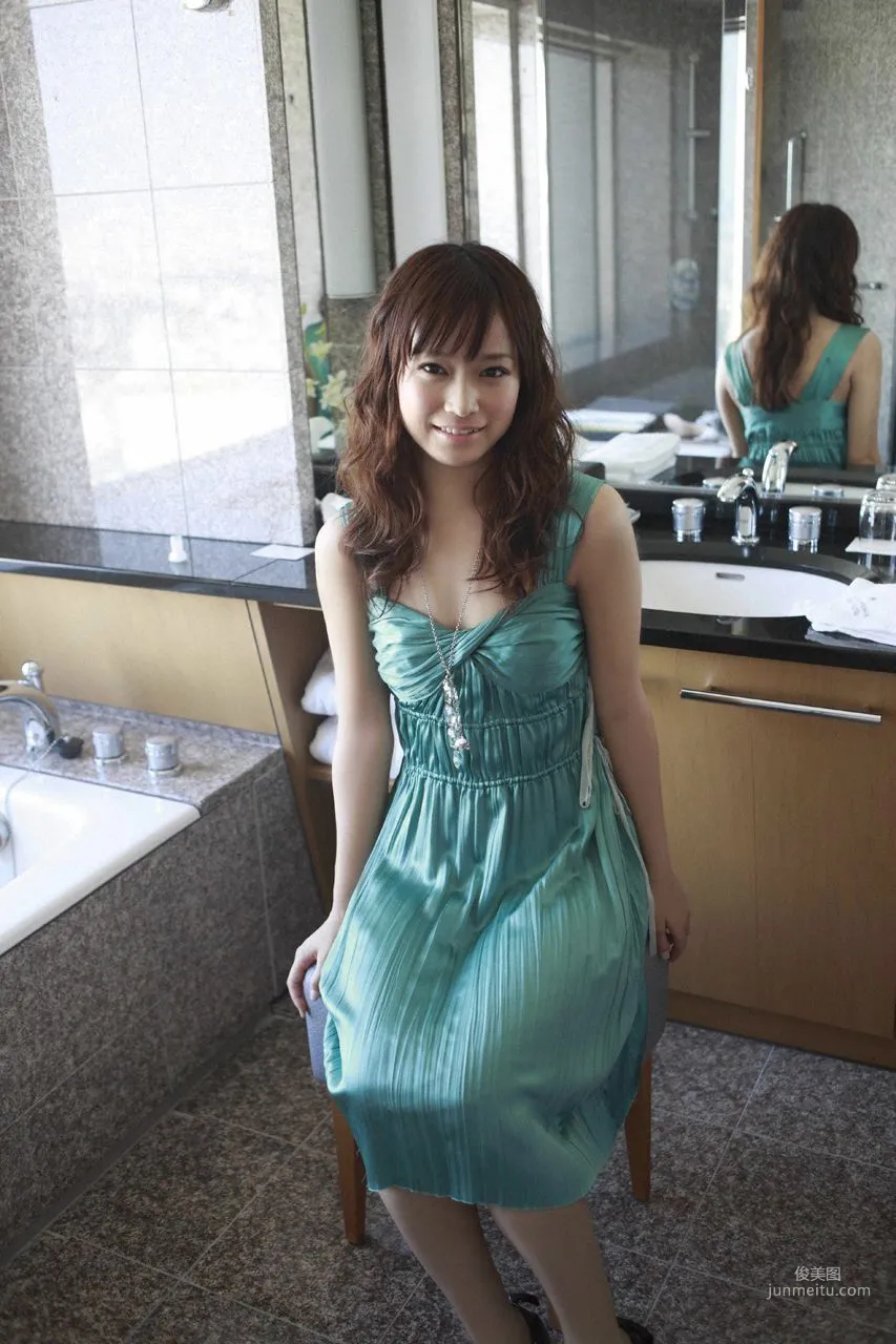 Eri Kamei 亀井絵裡 [Hello! Project Digital Books] Vol.65 寫真集 53