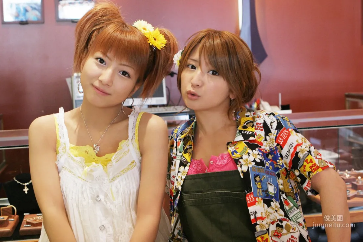 矢口真里、辻希美 [Hello! Project Digital Books] 写真集1