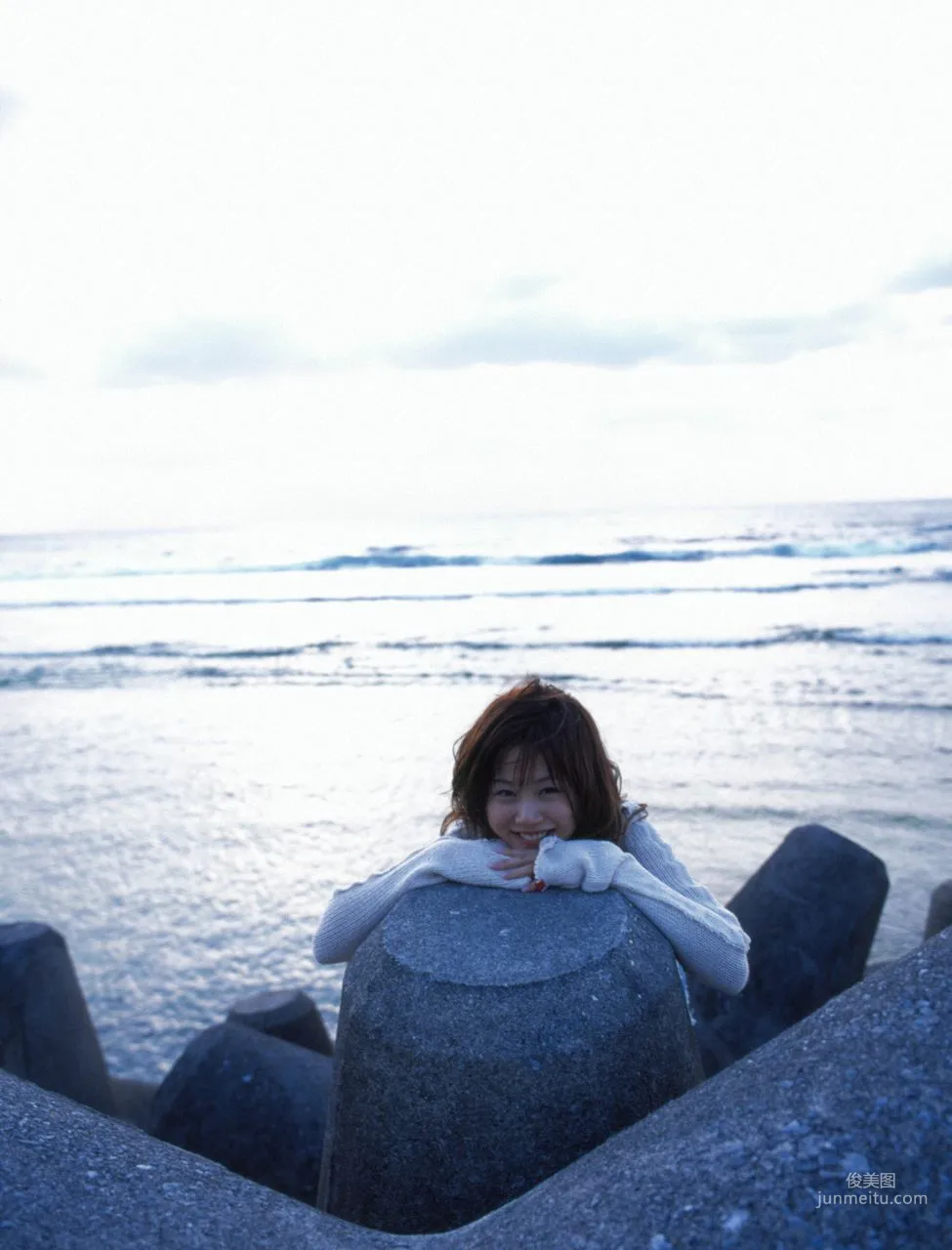Risa Niigaki 新垣裡沙 [Hello! Project Digital Books] Vol.45 寫真集 42