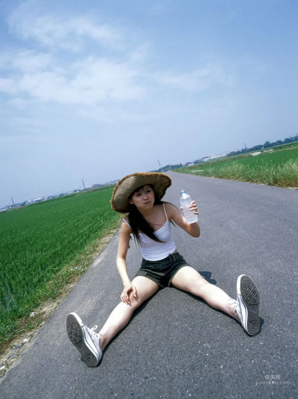 Ai Takahashi 高橋愛 [Hello! Project Digital Books] Vol.16 寫真集 4