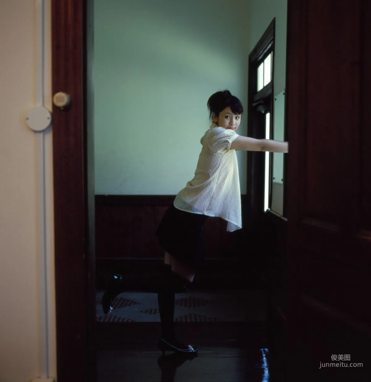Risako Sugaya 菅谷梨沙子 [Hello! Project Digital Books] Vol.49 寫真集 95