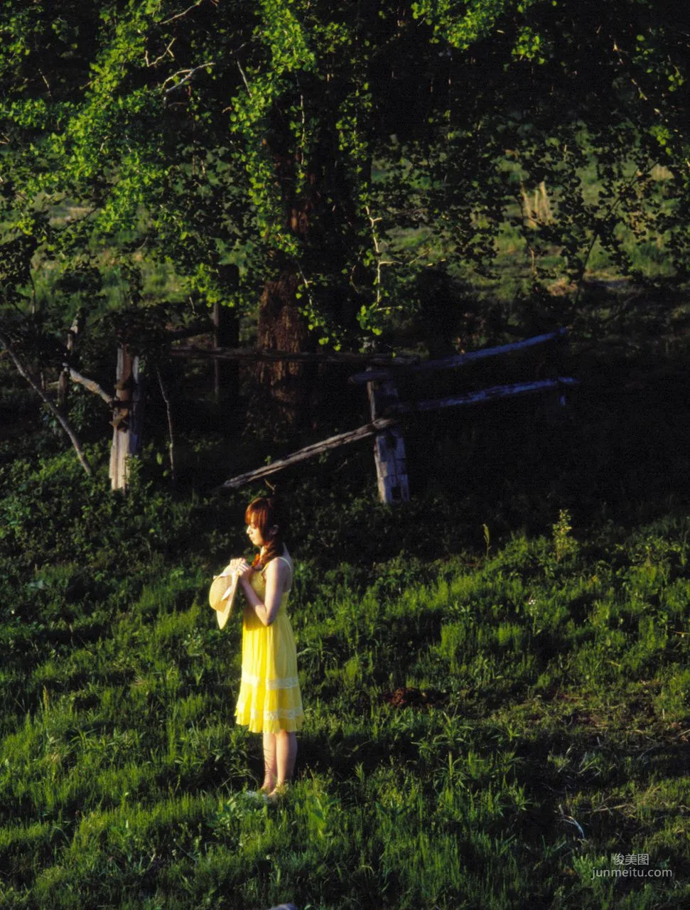 Asami Konno 绀野朝美/紺野あさ美 [Hello! Project Digital Books] Vol.36 寫真集 20